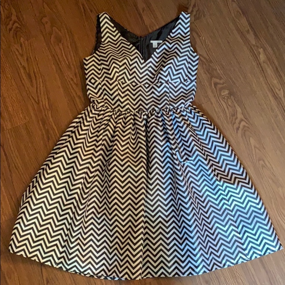 Halogen Dress - Picture 2 of 7